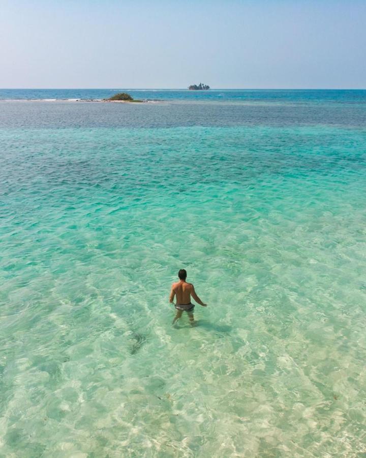 Pelican Beach Resort South Water Caye ダンリガ エクステリア 写真